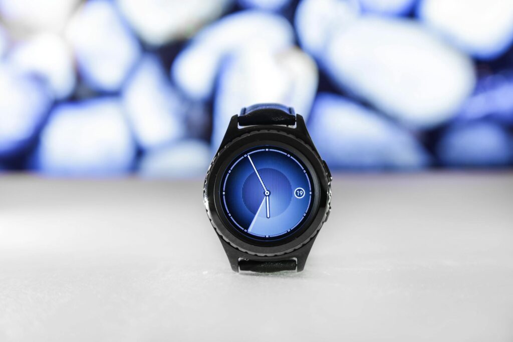 Jaki smartwatch do 1000 zł kupić? Ranking polecanych modeli